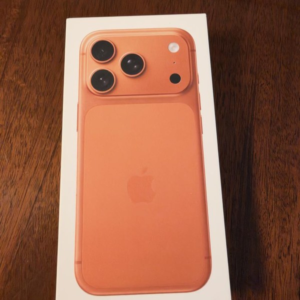 Apple iPhone 17 Pro - Unlocked, 256 GB, Cosmic Orange, A3256