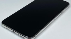 Mint
													Apple iPhone Xs Max - AT&T, Silver, 256 GB, A1921, photo 2 of 6