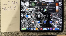 Good
													Apple iPad Pro 12.9" 6th Gen 2022 - Unlocked, Gray, 256 GB, photo 3 of 14