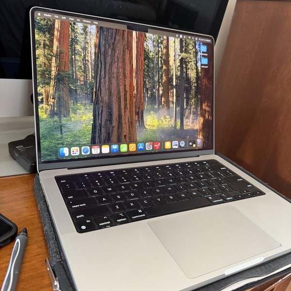 MacBook Pro 2024 - 14 inch - 512 GB, Silver, 16 GB, Apple M4