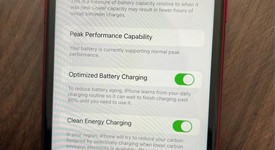 Fair
													Apple iPhone Xr - Unlocked, Red, 64 GB, A1984, photo 5 of 5