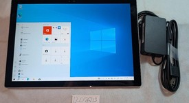 Good
													Microsoft Surface Pro 4 - 12.3 Inch - Wi-Fi, Silver, 128 GB, 4 GB, photo 1 of 6