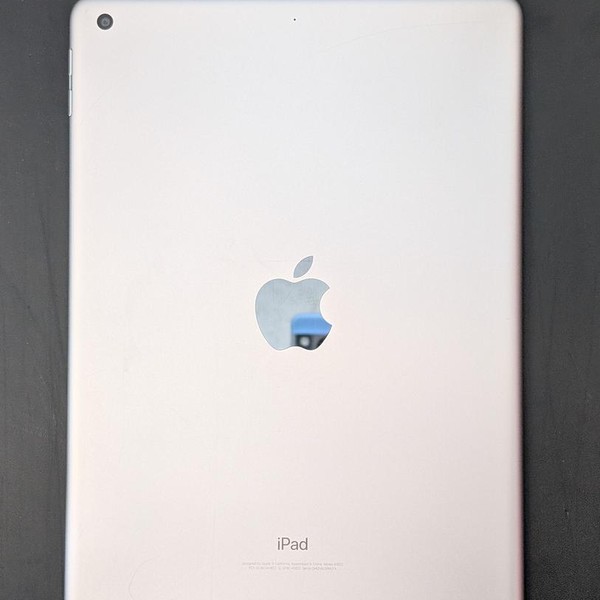 Apple iPad (5th Gen) - Wi-Fi, 32 GB, Gray, A1822