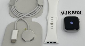 Mint
													Apple Watch SE 2nd Gen 40mm - Silver, A2722 - GPS, Aluminum, photo 1 of 7