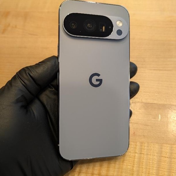 Google Pixel 10 Pro - Unlocked, 256 GB, Moonstone, G4QUR