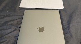 Fair
													MacBook Pro 2017 (With Touch Bar) - 13" - I5, Silver, 512 GB, 8 GB, photo 4 of 9