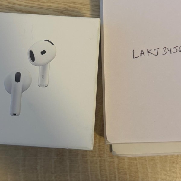 Apple AirPods (4th Gen) - Active Noise Cancellation