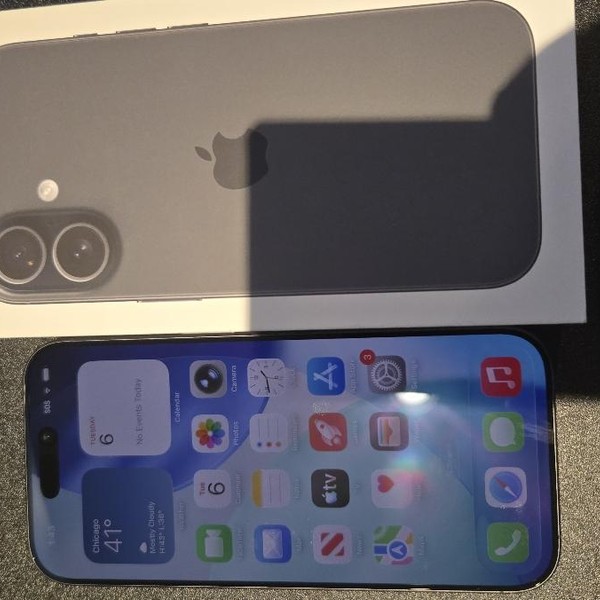 Apple iPhone 17 - Unlocked, 256 GB, Black, A3258