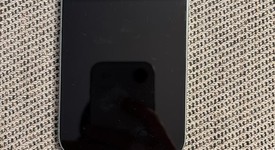 Good
													Apple iPhone 15 - Unlocked Non-US, Green, 128 GB, A3089, photo 2 of 8