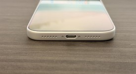 Mint
													Apple iPhone 17 Pro Max - Xfinity, Silver, 256 GB, A3257, photo 2 of 8