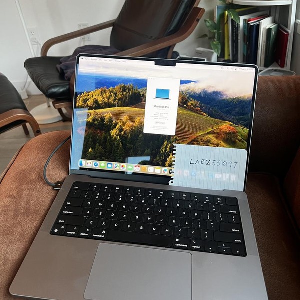 MacBook Pro 2023 - 14 inch - 512 GB, Gray, 16 GB, Apple M2 Pro 10-core