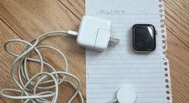 Good
													Apple Watch Series 5 44mm - Gold, A2093 - GPS, Aluminum, photo 1 of 7