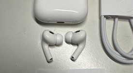 Used
													Apple AirPods Pro 2 - USB-C, photo 2 of 3