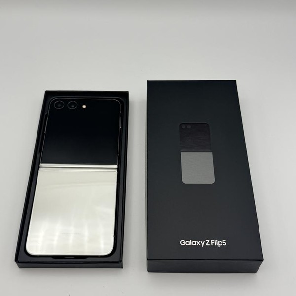 Samsung Galaxy Z Flip5 - Verizon, Cream, 256 GB, 8 GB, SM-F731U