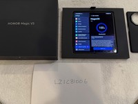 Honor Magic V3
