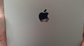 Mint
													Apple iPad Pro 12.9" 6th Gen 2022 - Unlocked, Gray, 256 GB, photo 3 of 8