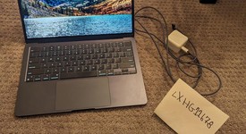 Good
													MacBook Air 2022 - 13" - Apple M2, Midnight, 512 GB, 8 GB, photo 1 of 5