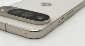 Mint
													Google Pixel 10 Pro - Unlocked, Porcelain, 256 GB, G4QUR, photo 4 of 5