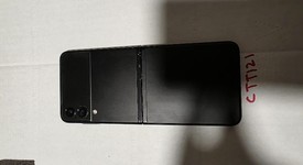 Good
													Samsung Galaxy Z Flip3 5G - T-Mobile, Black, 256 GB, 8 GB, SM-F711U, photo 4 of 7