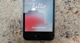 Good
													Apple iPhone SE 1st Gen 2016 - Unlocked, Grey, 64 GB, A1662, photo 1 of 9