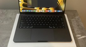 Mint
													MacBook Pro Late 2023 (M3) - 14" - Apple M3 Pro 11-core, Black, 512 GB, 18 GB, 14-core GPU, photo 1 of 12