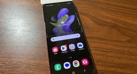 Good
													Samsung Galaxy Z Flip4 5G - Unlocked, Purple, 256 GB, 8 GB, SM-F721U1, photo 1 of 4