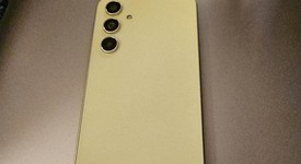 Good
													Samsung Galaxy A54 5G - Unlocked Non-US, Lime Green, 256 GB, 8 GB, photo 3 of 32