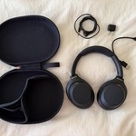 Used Sony WH-1000XM4 - Blue