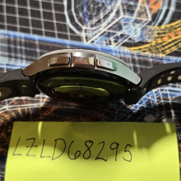 Samsung Galaxy Watch6 Classic - Wi-Fi, Silver, 43mm