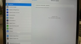 Good
													Apple iPad Pro 11" 2018 - Unlocked, Silver, 256 GB, A2013, photo 2 of 25