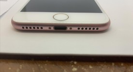 Good
													Apple iPhone 7 - AT&T, Rose Gold, 128 GB, A1778, photo 3 of 6