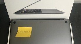 Mint
													MacBook Pro 2018 (With Touch Bar) - 15" - I7, Gray, 256 GB, 16 GB, photo 4 of 6