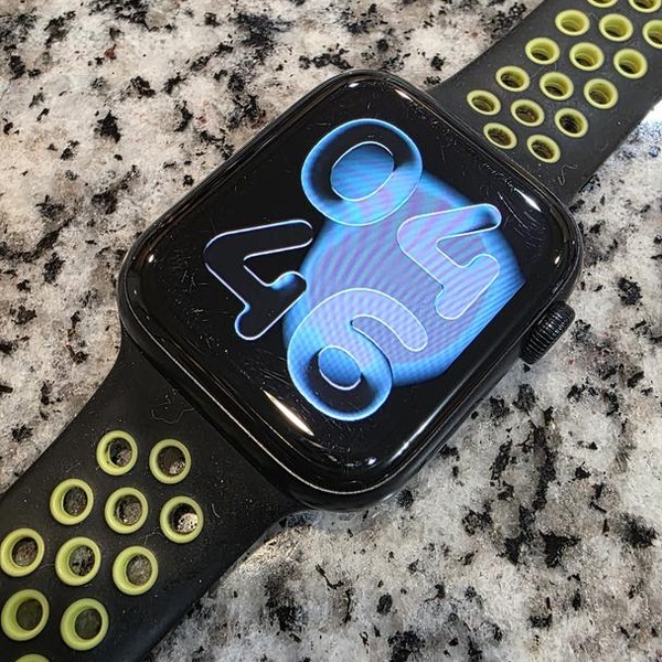 Apple Watch SE 2nd Gen 44mm - Midnight, A2723 - GPS, Aluminum