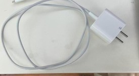 Used
													Apple AirPods 2nd Gen - Lightning Case, photo 4 of 4