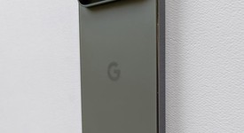 Good
													Google Pixel 9 Pro XL - Unlocked, Hazel, 256 GB, 16 GB, GGX8B, photo 5 of 11