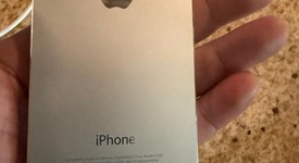 Mint
													Apple iPhone 5 - Unlocked, White, 16 GB, A1428, photo 4 of 12