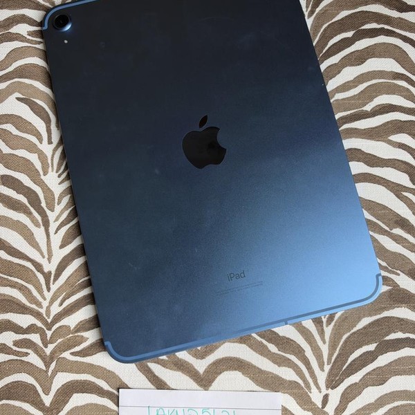 Apple iPad (10th Gen) - AT&T, 64 GB, Blue, A2757