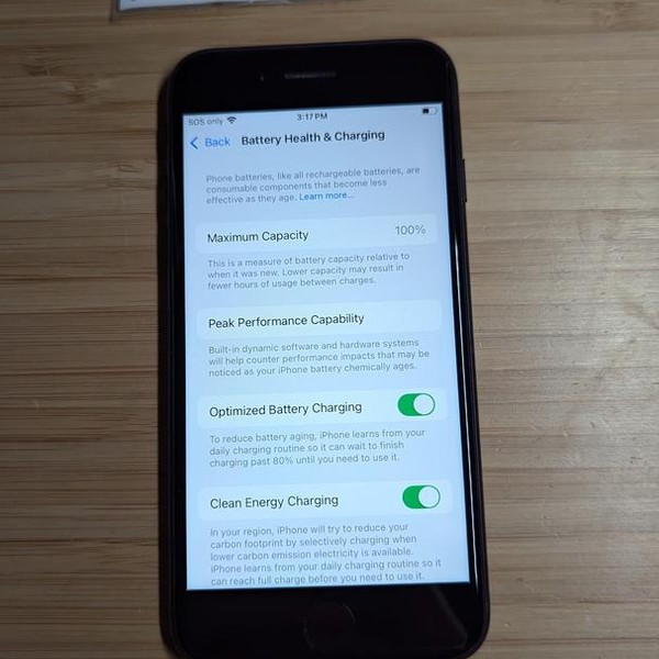 Apple iPhone SE 3rd Gen 2022 - Unlocked, 128 GB, Midnight, A2595