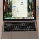 Good MacBook Pro 2019 - 13 inch - 256 GB, Gray, 8 GB, Intel Core i5