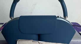 Used
													Apple AirPods Max - Sky Blue, photo 1 of 5