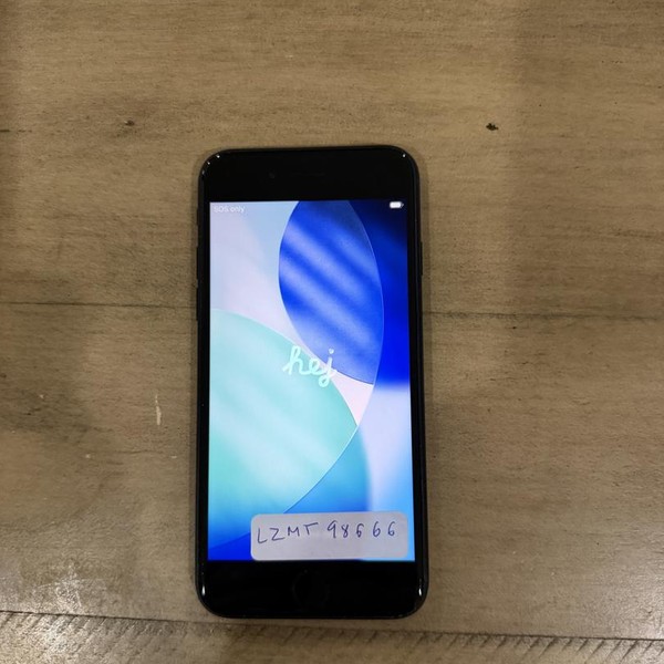 Apple iPhone SE 3rd Gen 2022 - Unlocked, 128 GB, Midnight, A2595