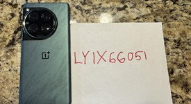 Mint
													OnePlus 12 - Unlocked, Green, 512 GB, 16 GB, CPH2583, photo 2 of 7