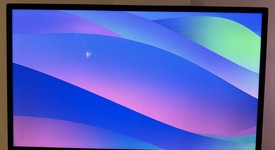Good
													Apple Studio Display 2022 - Standard Glass, VESA Mount Adapter, photo 1 of 10