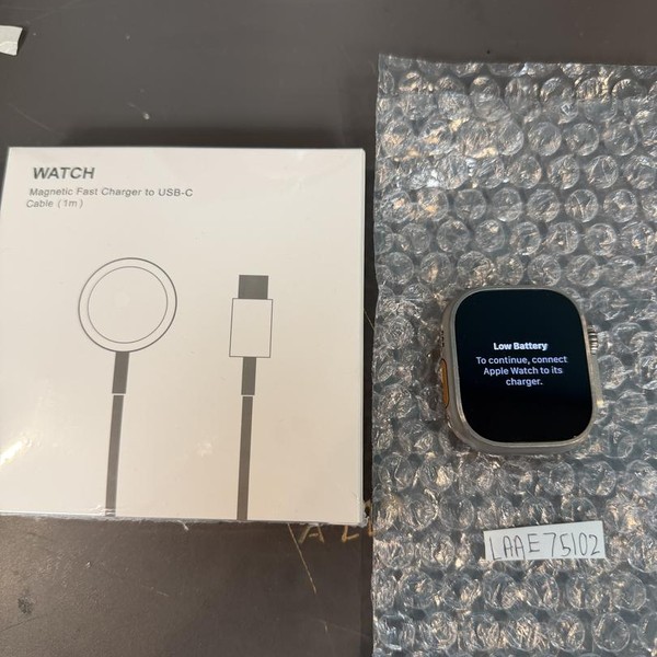 Apple Watch Ultra 49mm - Unlocked, Titanium, A2622