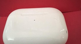 Used
													Apple AirPods Pro 2 - USB-C, photo 2 of 4