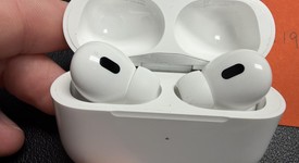 Used
													Apple AirPods Pro 2 - USB-C, photo 3 of 4