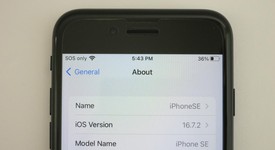 Mint
													Apple iPhone SE 3rd Gen 2022 - Unlocked, Midnight, 64 GB, A2595, photo 4 of 11