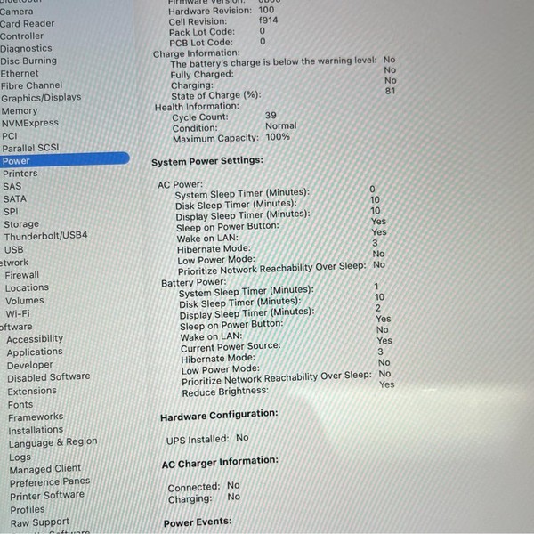 MacBook Air 2022 (M2) - 13 inch - 256 GB, Starlight, 8 GB, Apple M2