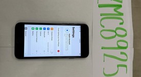 Mint
													Apple iPhone SE 3rd Gen 2022 - Unlocked, Midnight, 64 GB, A2595, photo 1 of 7