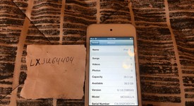 Good
													Apple iPod Touch 4th Gen - Wi-Fi, White, 32 GB, photo 2 of 3